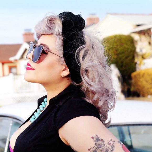 Meet your Posher, Marla - Picture 1 of 1